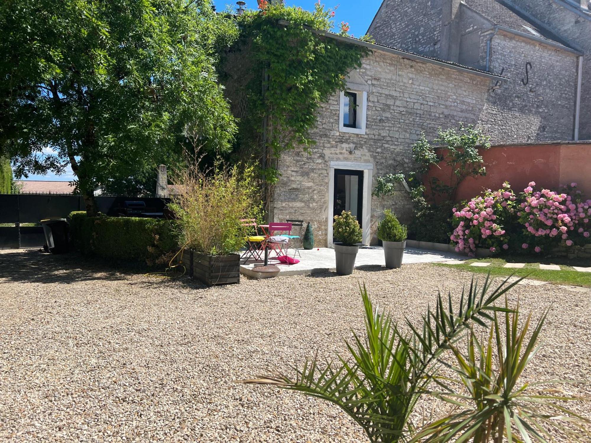 La Petite Maison De Celine & Frederic Avec Piscine A Préhy エクステリア 写真